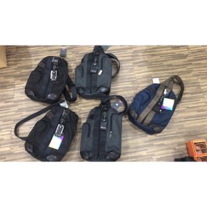 TUMI Higgins Men Sling Bag Cowo in Navy Ballistic Nylon