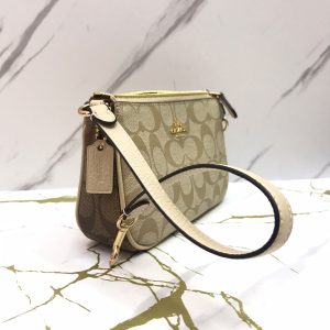 Coach Nolita 19 Shoulder in Signature Chalk