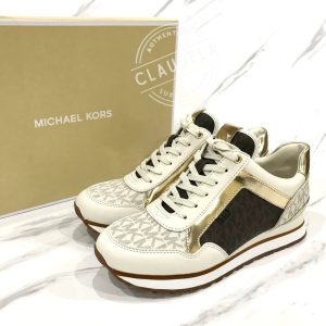 MICHAEL KORS Maddy Trainer Shoes in Signature Vanilla