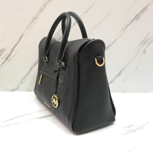 Michael Kors Carine Satchel Medium in Black