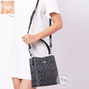 COACH Signature Town Bucket Small in Graphita Wine Black