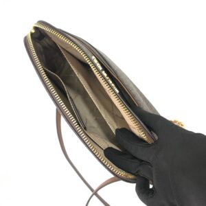 Michael Kors Jet Set Dome Criscros Medium Crossbody in Signature Brown