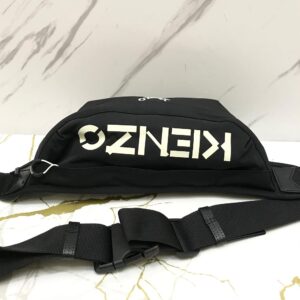 Kenzo Men's Beltbag in Black Nylon Logo