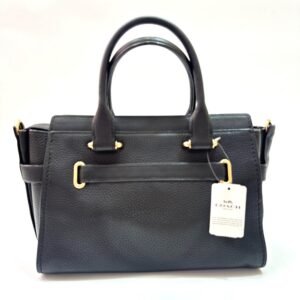 COACH Swagger Medium (27) in Black Pebble Leather
