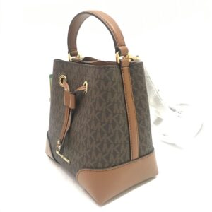Michael Kors Mercer Bucket Small in Signature Brown